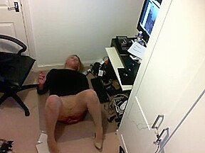 Kim nylons takes it on her back like a slut