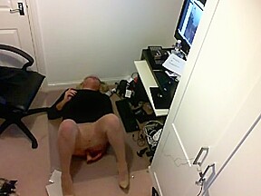 Kim nylons takes it on her back like a slut