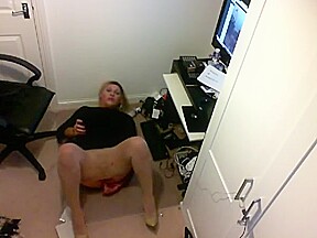 Kim nylons takes it on her back like a slut