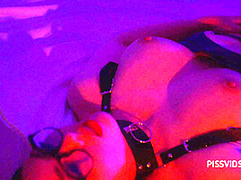 Kinky husband piss his slattern's and fucks in ass her, and she gets cumshot - PissVids