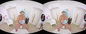 Krystal Swift Shakes Her Monster Juggs - VirtualXPorn