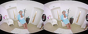 Krystal Swift Shakes Her Monster Juggs - VirtualXPorn