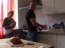 La France A Poil - Hot Brunette Bitch In Lingerie Eats