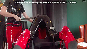 Latexslut Training In The Homeoffice