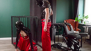 Latexslut Training In The Homeoffice