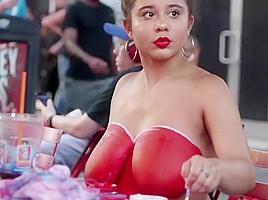Latina bodypaints he rhuge tits in public