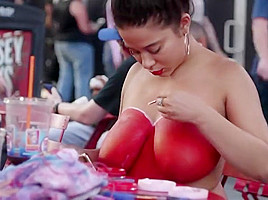 Latina bodypaints he rhuge tits in public
