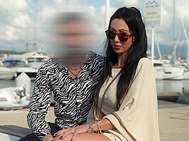 Laura, 34 years old, perfumery saleswoman in Paris and crazy about sex!