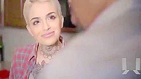 Leigh raven