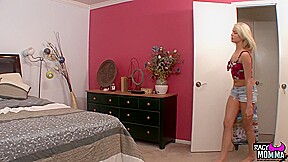 Lesbian stepmom fingering and pussylicking