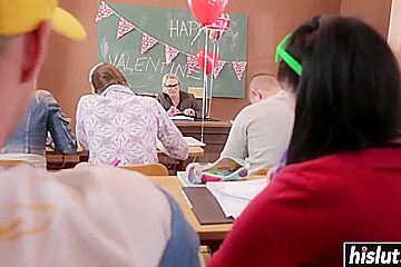 Linda Sweet And Alexis Crystal In Alexis And Her Friend Get Fucked Together