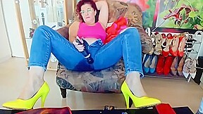 Live Sex Chat with sexymilfLucia 23