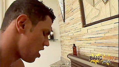 Lucas bangs Kaio Castro