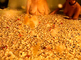 Lucy Lawless, Viva Bianca, Katrina Law - Spartacus E0102 2012 000