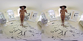 Luna Corazon in Interesting Book - RealJamVR