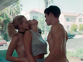Madeline Brewer,Amanda Cerny - The Deleted S01E01-02 (2016)