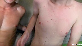 Males Plowing Each Other?s Buttholes In An Impromptu 3some