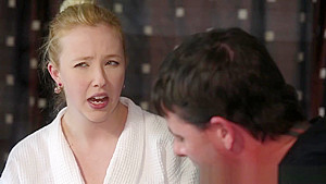 Masseuse Spunked In Bath