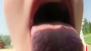 Mellow Rahyndee James giving very hot blowjob