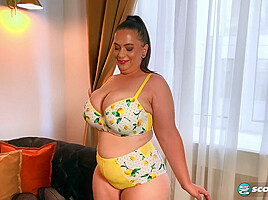 Mia Sweetheart: Goddess of Boobs & Booty