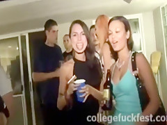 Micah Moore And Crissy Moon In Petite Lesbo Coed Sluts Go Down On Pussy