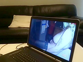 Milf Schwester Erwischt Ihn Beim Wichsen Und Fickt Ihn