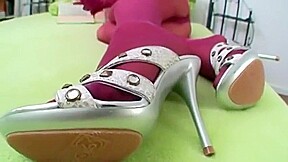 Milf stockings footjob