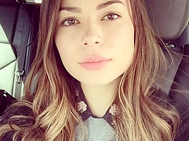 Miranda Cosgrove jerk off challenge