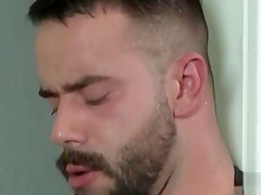 Muscle bear blowjob and facial cum