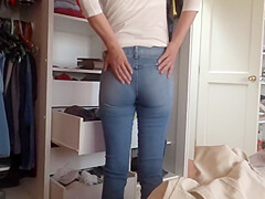 My Wifes Friend Showing Off Her Ass Before A Threesome