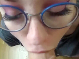 NERD teen 18+ KNOWS HOW TO SUCK