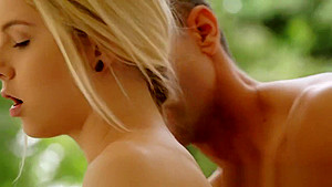 Natural blonde babe rubs