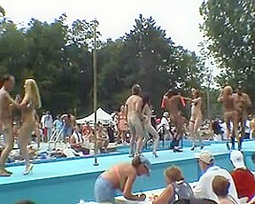 Nudes-A-Poppin' 2005 - 003