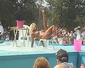 Nudes-A-Poppin' 2005 - 003