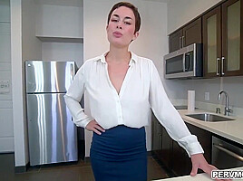 Olive Sucked Down Tonys Inexperienced Cock
