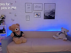 Paaulina Showing Her Sexy Tits Lv