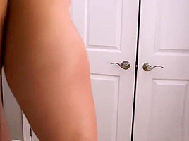 Peeping HOT Straight Big Dick Stud Masturbating