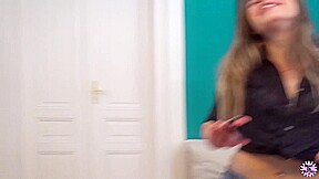 Pizza Time With Sarah Smith - HeavyOnHotties