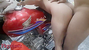 Pkgulnaz - Girlfriend Fucked On Bike