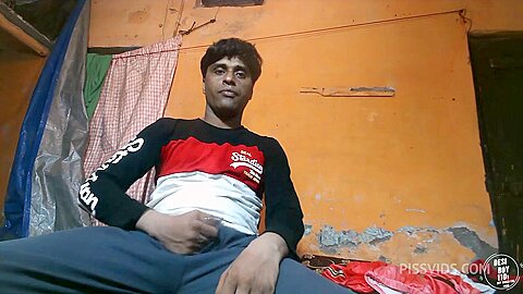 Pre cum licking and bed fuck Indian boy porn - PissVids