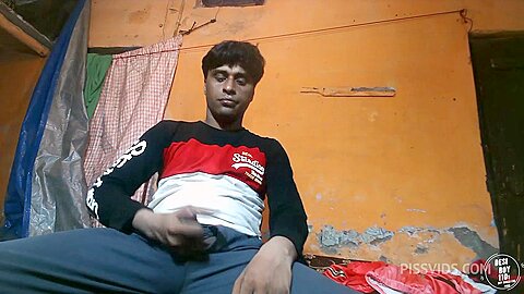Pre cum licking and bed fuck Indian boy porn - PissVids