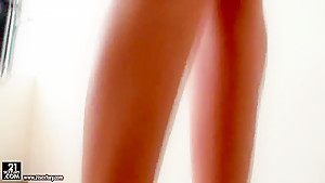 Pretty chick Sophie Moone grets new shoes
