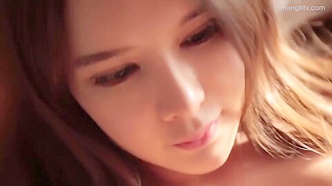 Pussy Rubbing Hot teen 18+ Erotic Video