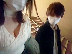 胸チラIカップがセクシーすぎるおさんに止まらない衝動SEX