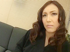Salacious Asian pussy fingering