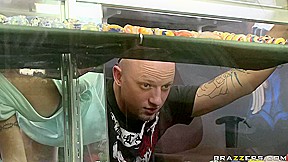 Searching For A Pipe With Jenna Presley, Barry Scott - Brazzers