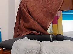 See How My Pussy Vibrates In Sync With The Vibrator