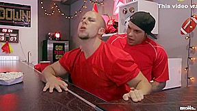Serving Her Bf American Sex With Eli Hunter And Eddie Danger