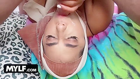 Sexy And Bootylicious Hijab-wearing Wife Gets Frisky With Her Stepbrother-in-law