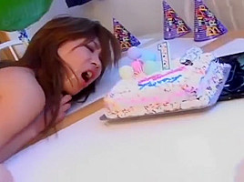 Sexy Asian babe sucks of an older guy